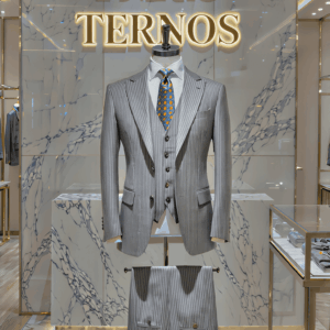 Terno Cinza claro Risca de giz